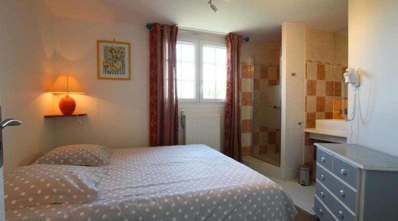 Gîtes de La Maison Bleue d'Estialescq Eksteriør billede